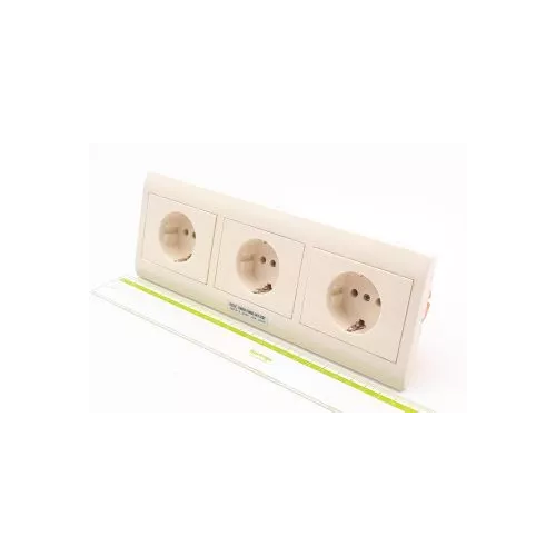 ABC2-3 3x2P+Е 15A 250V IP22 розетка каютная встраиваемая тройная фото 1